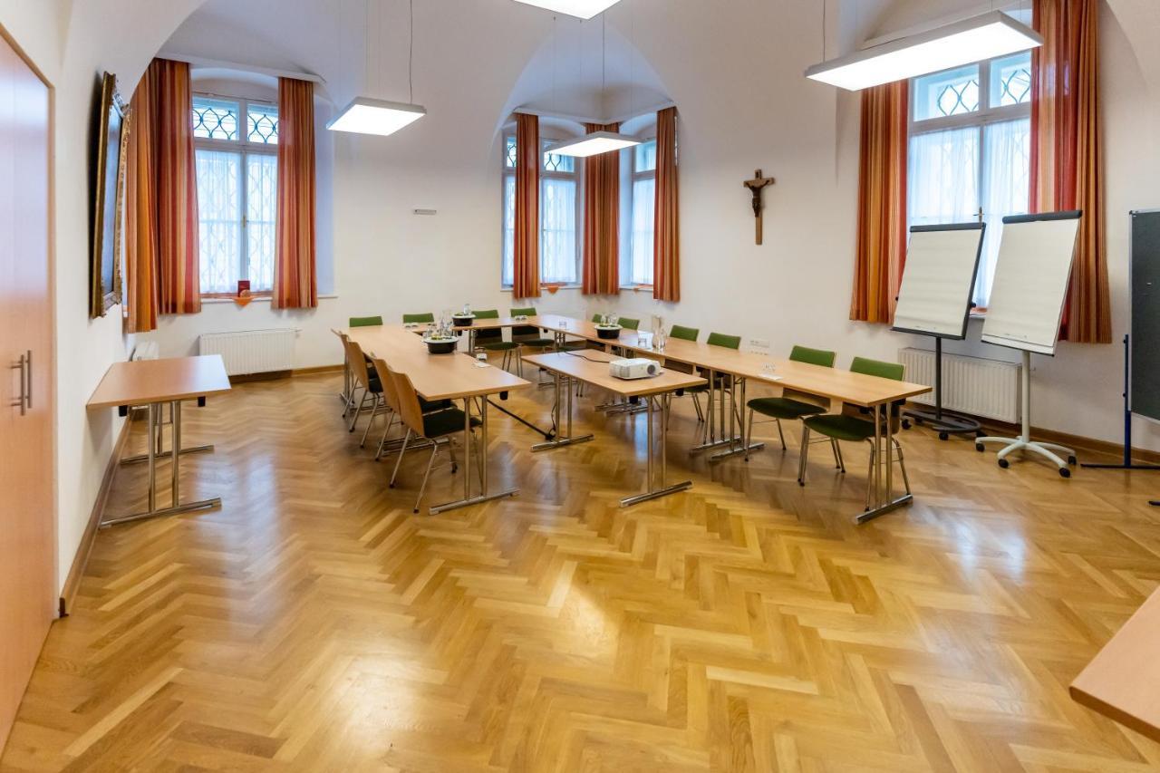 Gaestehaus Im Priesterseminar