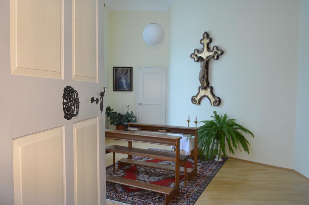 Gasthuis Gaestehaus Im Priesterseminar 3*