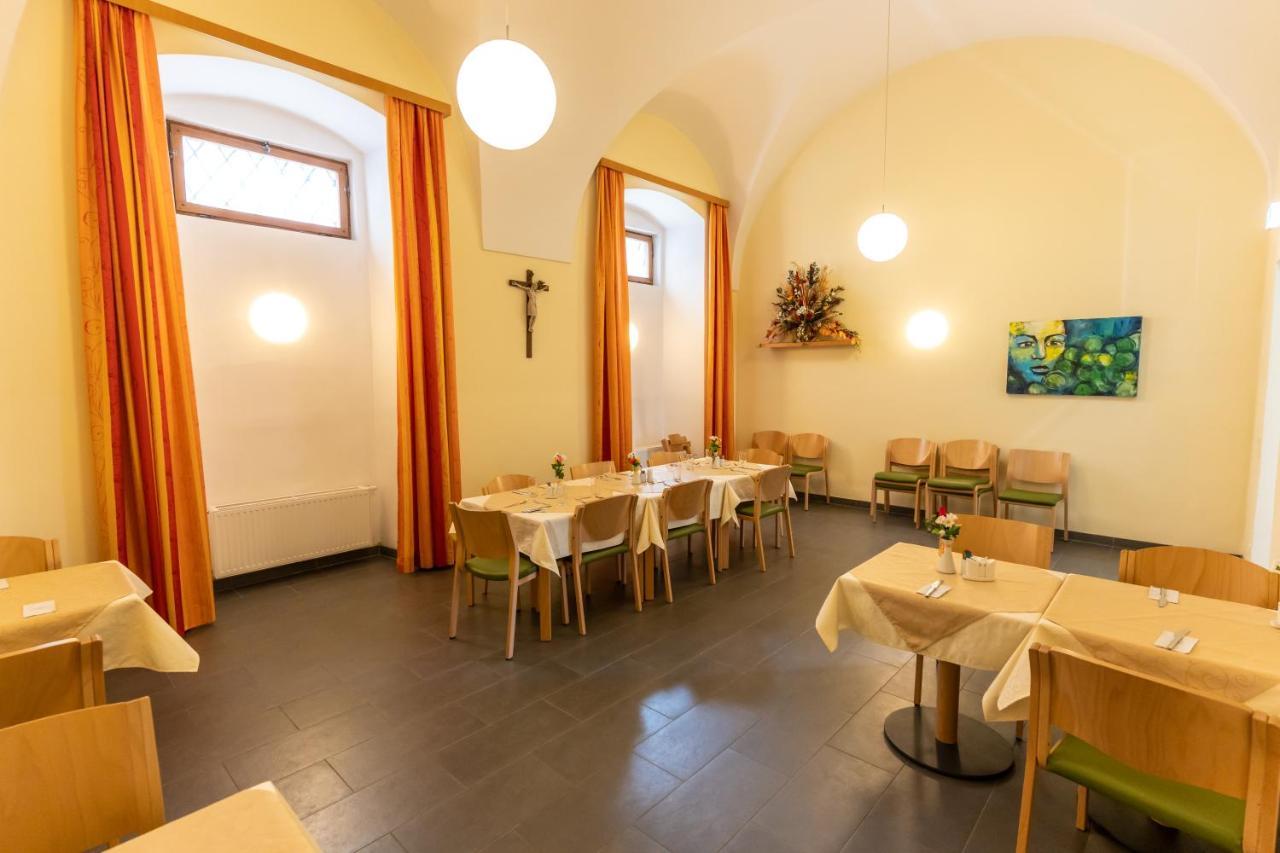 Im Priesterseminar