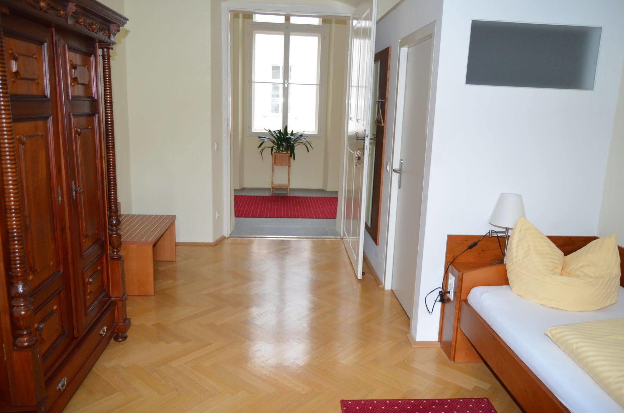 Im Priesterseminar Gasthof