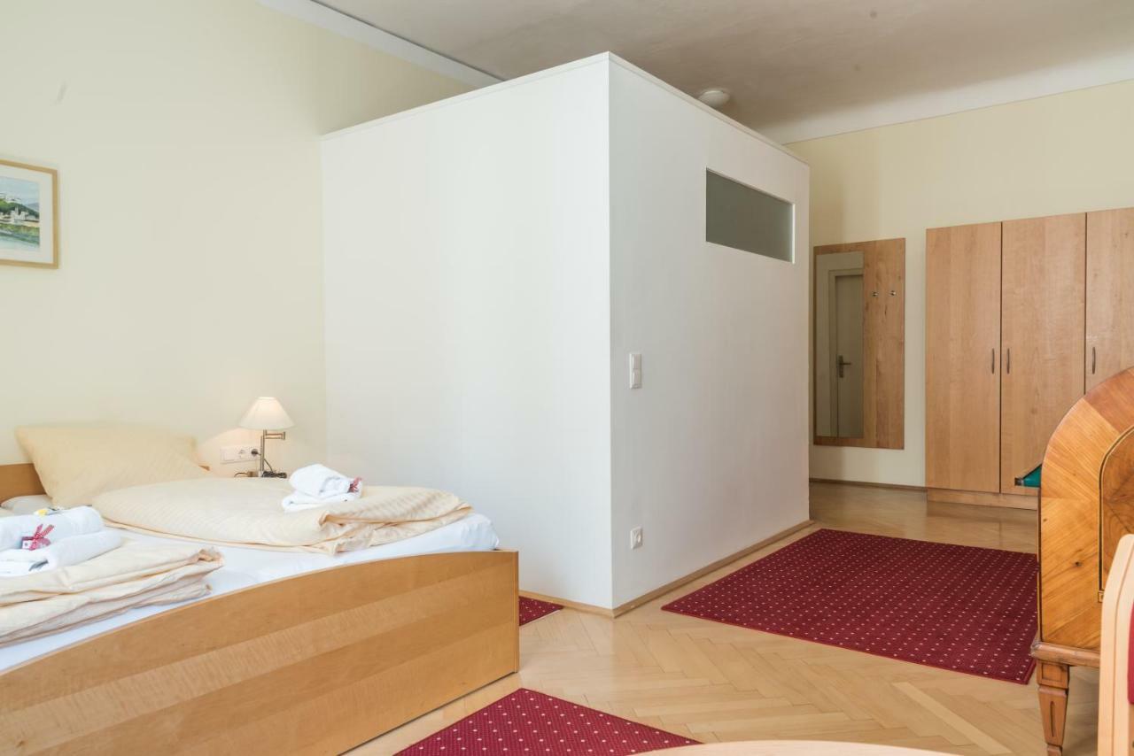 Penzion Gaestehaus Im Priesterseminar